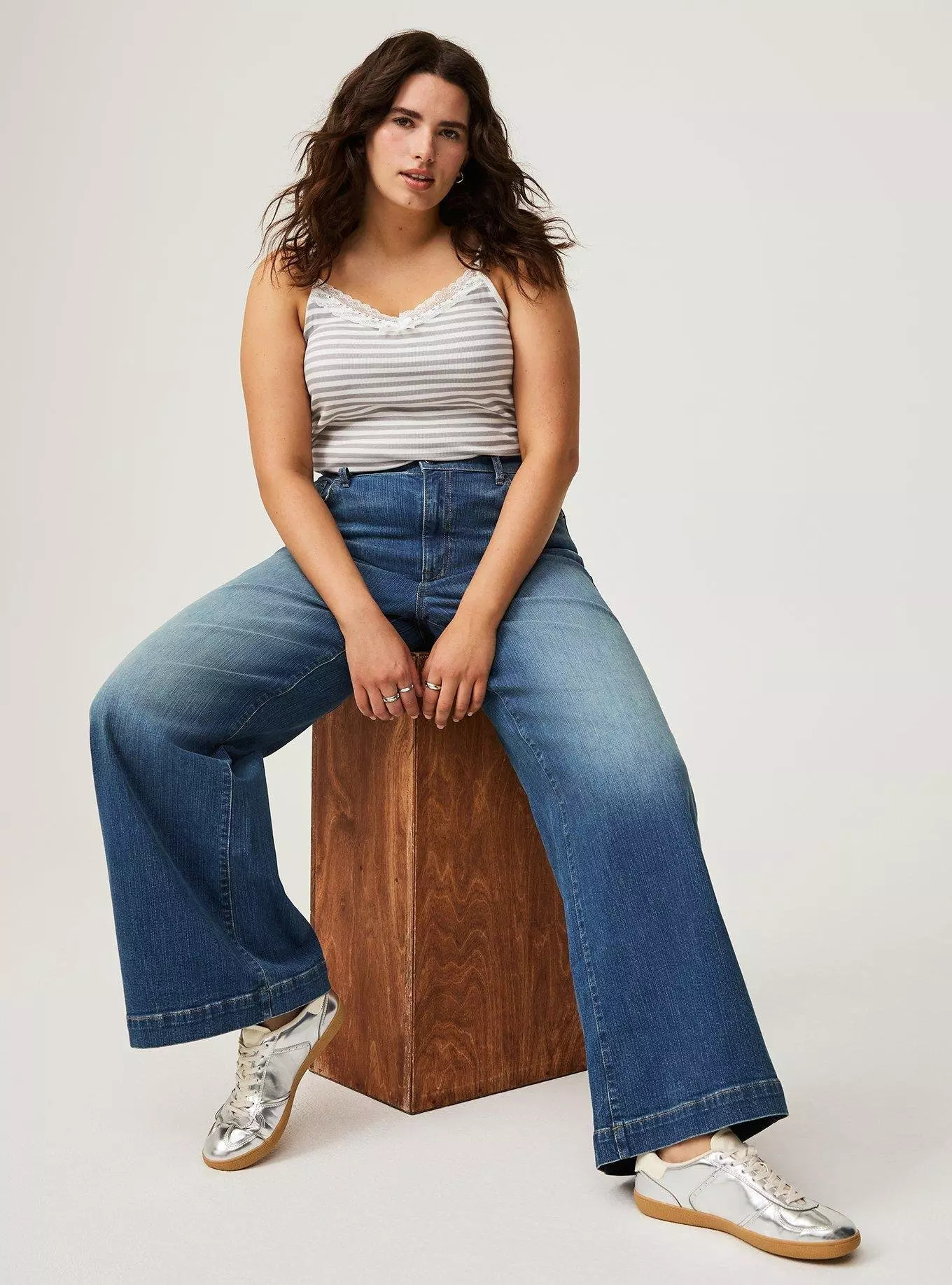 High-Rise Wide Leg Jean | Torrid (US & Canada)
