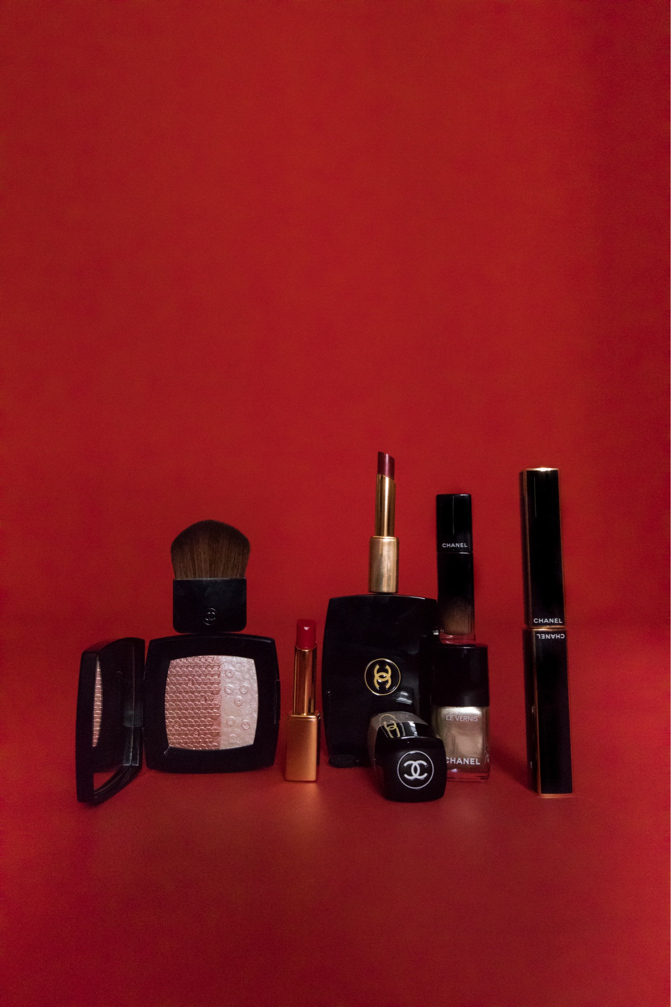 Chanel holiday ❤️

#LTKSeasonal #LTKbeauty #LTKGiftGuide
