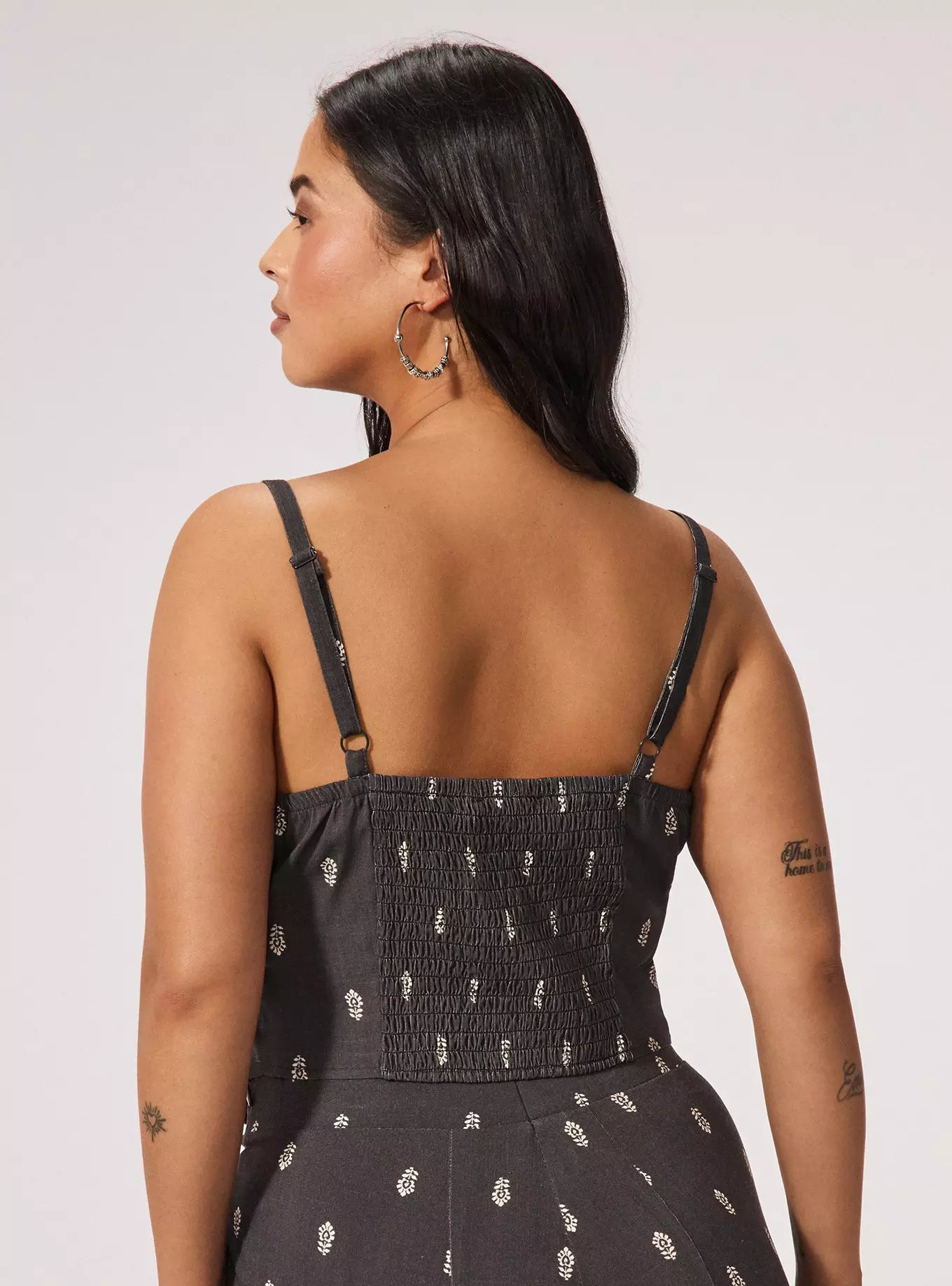 Festi Cropped Hanky Hem Cami | Torrid (US & Canada)