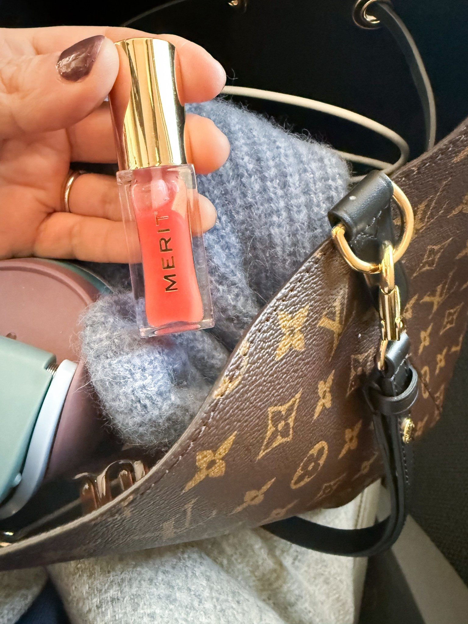 I always have one of these @Merit  shade stick gelees in my bag. Truly the best lip gloss “Jete” is my favorite color. Feels and looks great, zero stickiness and it lasts. 

#LTKmorningroutine #LTKBeauty #LTKselfcare
