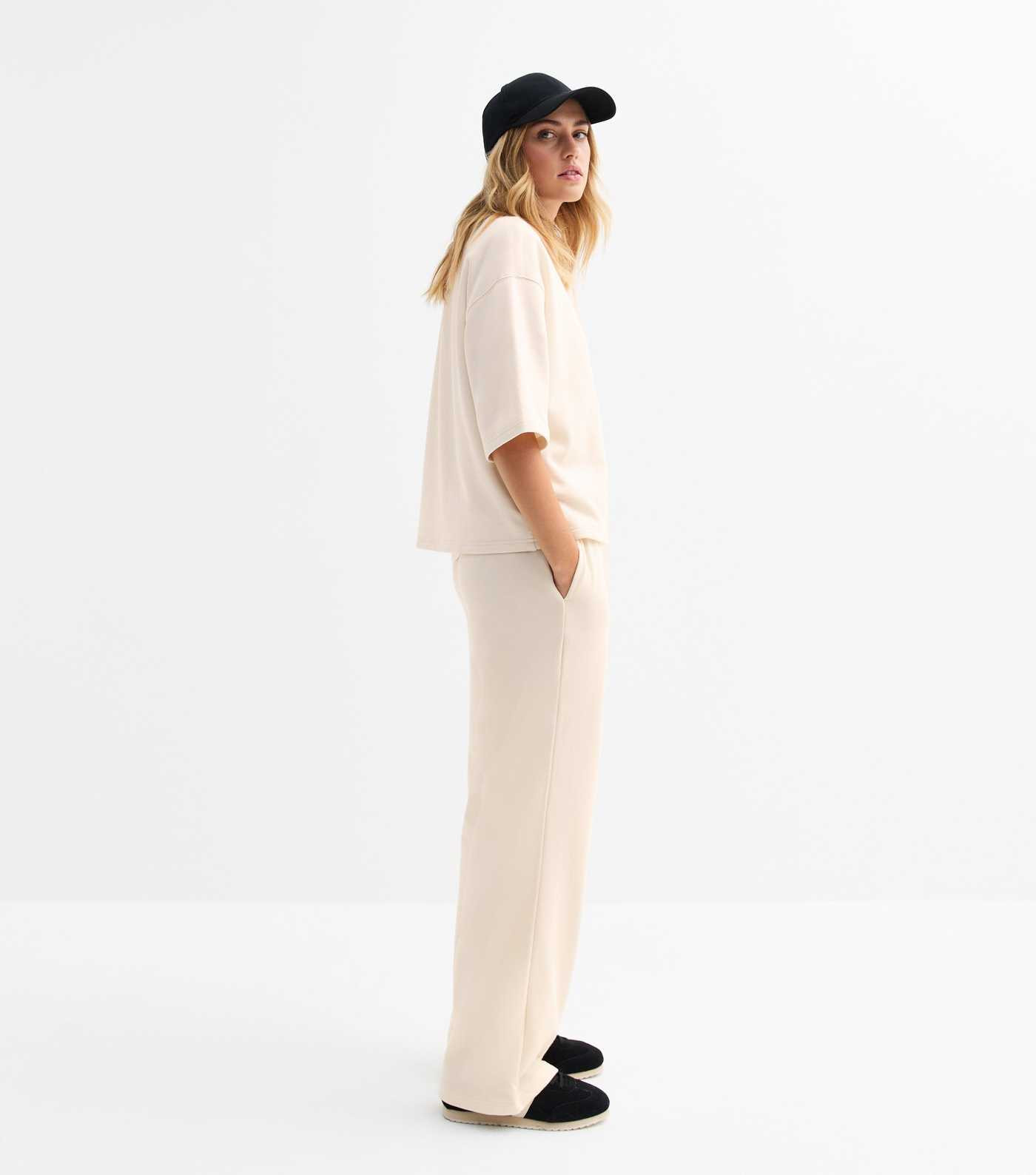 Off White Jersey Wide Leg Joggers | New Look | New Look (UK)