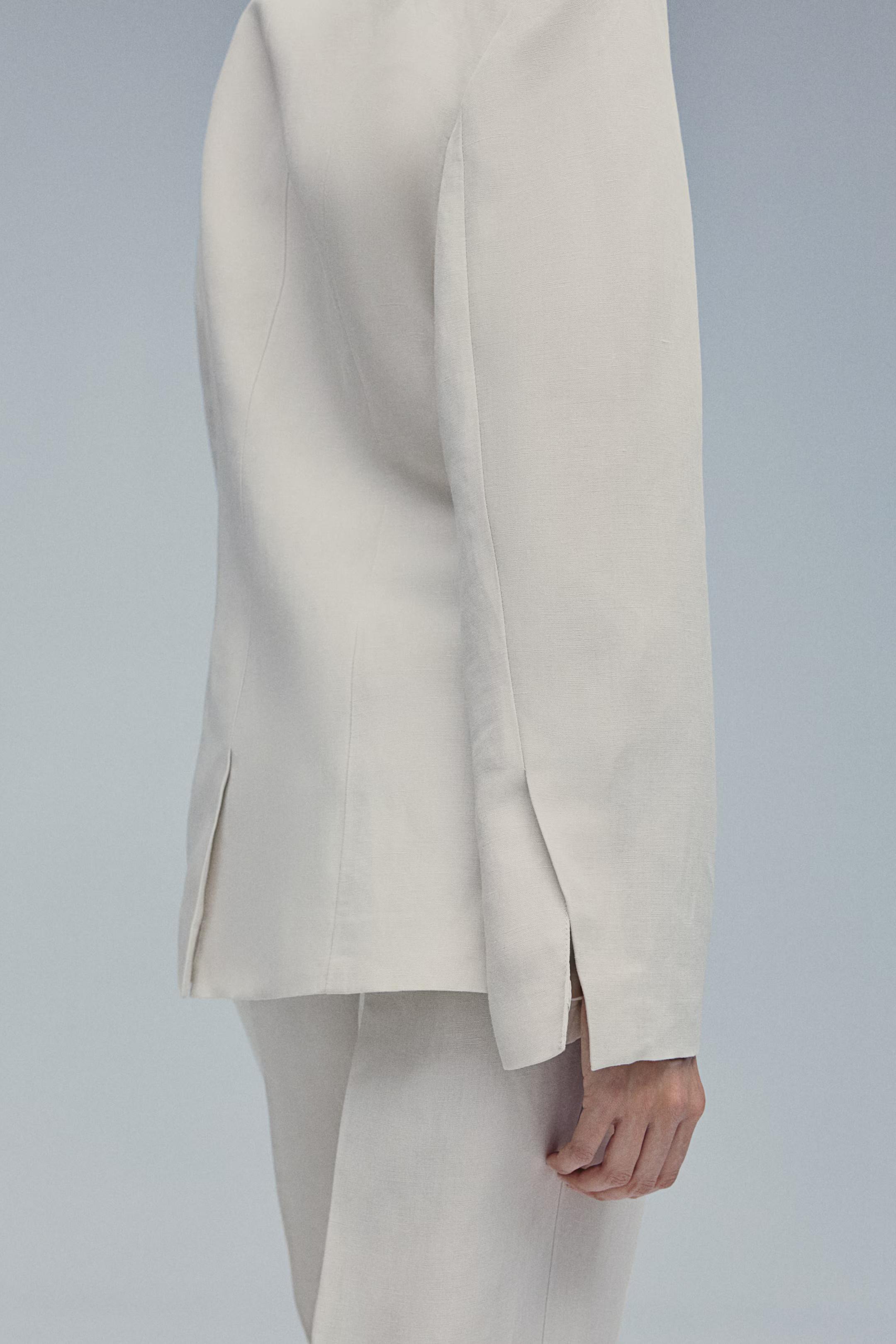 Linen-blend blazer | H&M (UK, MY, IN, SG, PH, TW, HK)