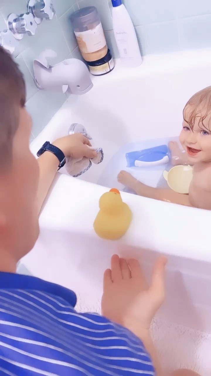 and then this happened… bathtime shenanigans with Mr. Duckie - as always 🛁🐥🧼 
#bestillmyheart 🥹

#LTKfamily #LTKbaby #LTKhome