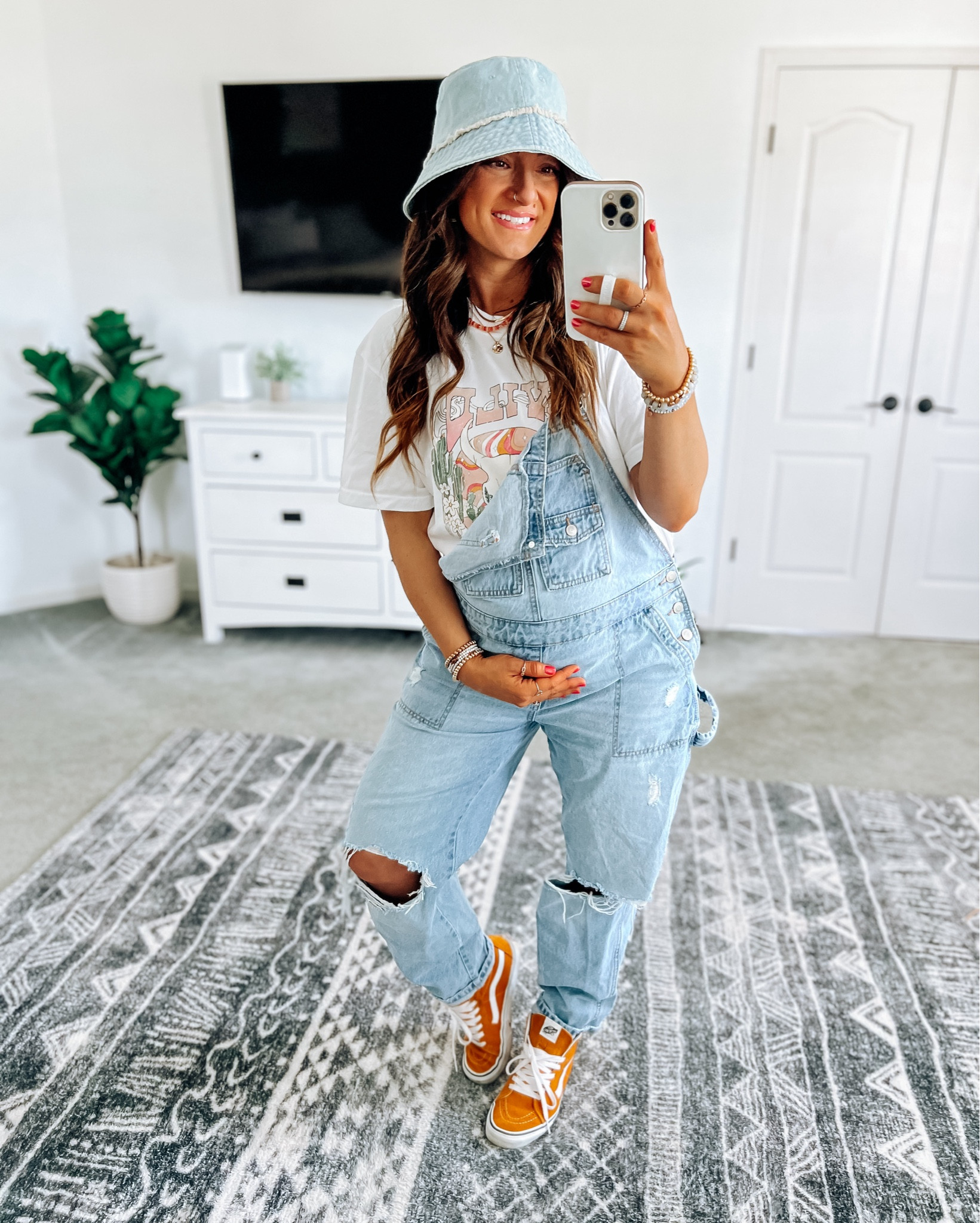 Today’s ootd 🤍 cute, casual, comfy, and bump friendly! 

#LTKbump #LTKfindsunder50 #LTKstyletip