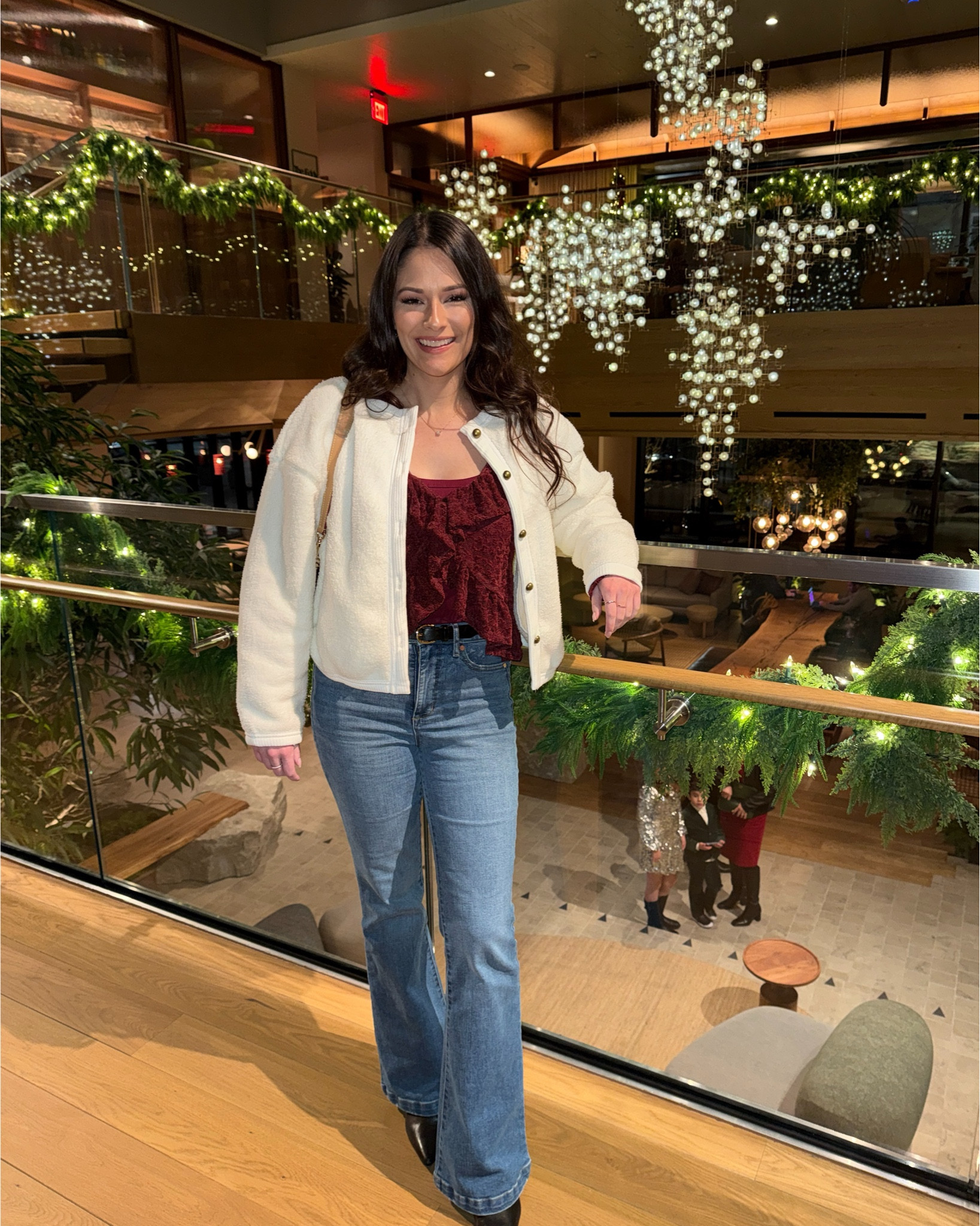 a little weekend outfit recap 🫶🏻
Loopy phone case discount code: haileyfarrar


sherpa jacket, lace top, jeans, jewelry, lounge, casual style, date night outfit, brown outfit, leggings outfit, jeans outfit, aspen colorado, chic style, casual outfit, 

#LTKSaleAlert #LTKPetite #LTKootd
