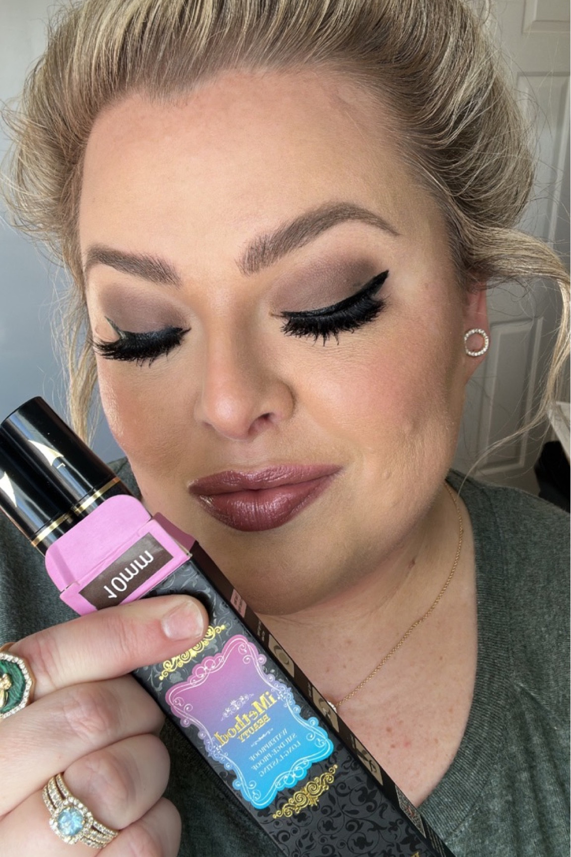 Winged Eyeliner Stamp!



#LTKbeauty #LTKstyletip #LTKFind