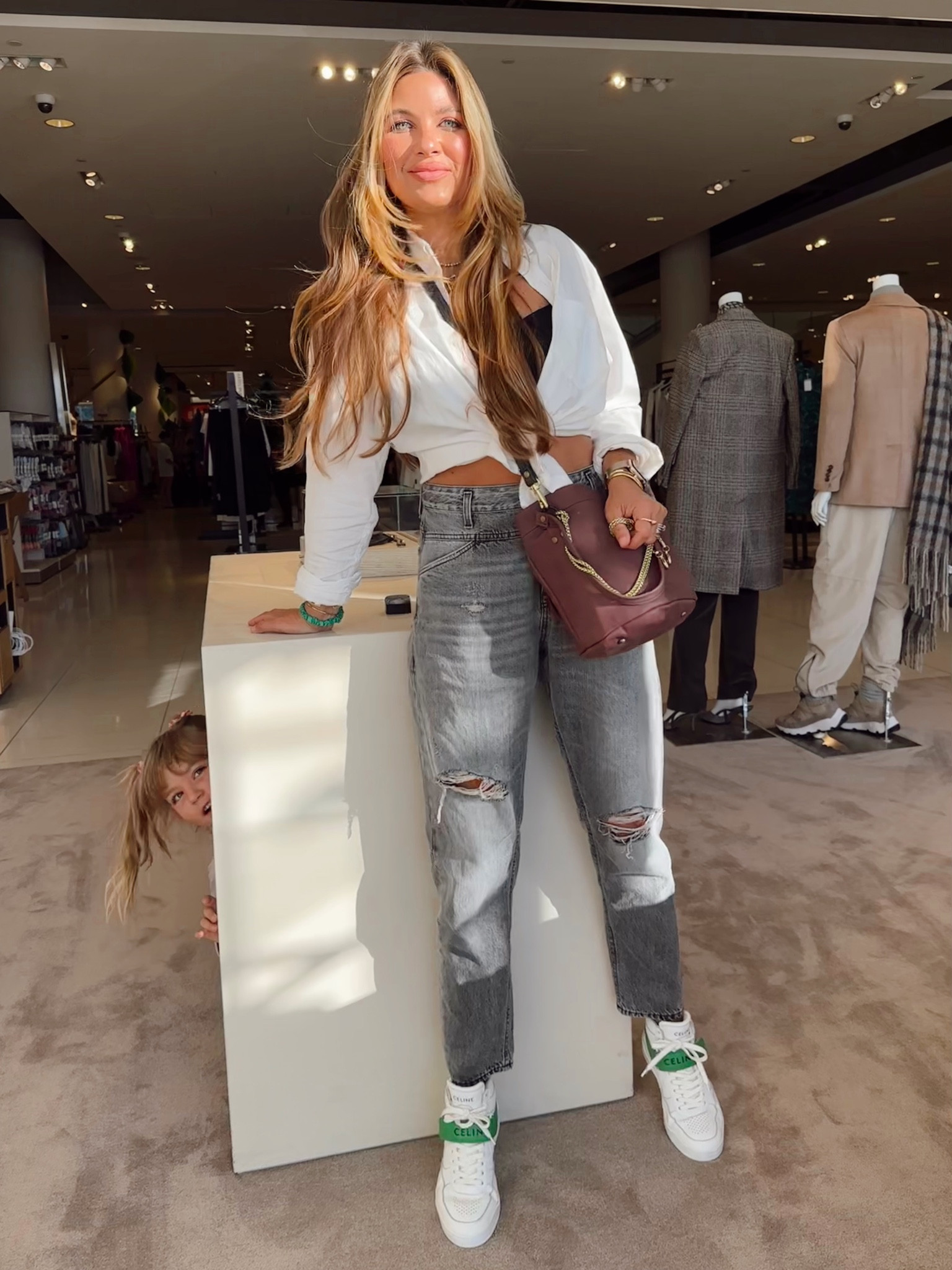 Gray jeans, boyfriend jeans, button down, high tops,

These jeans (on sale) have a very special relaxed fit that feels timeless. I paired them with some other style staples that I love and wear year round 🌞

Jeans: 26
Bra: m/l
Top: medium
Shoes: 37 (run tts)


#LTKbeauty #LTKshoecrush #LTKCyberweek