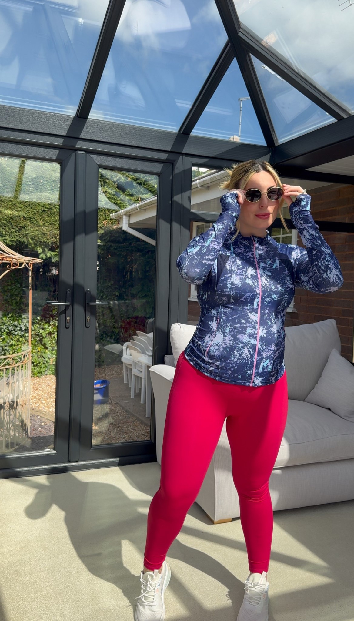 Gorgeous colourful abstract gym jacket! 

#LTKmaternity #LTKuk #LTKmidsize