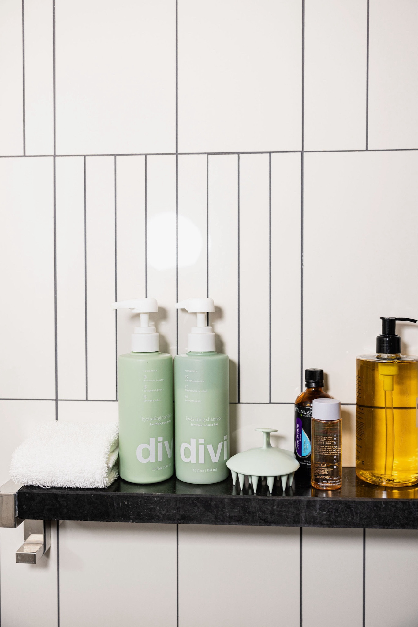 Hair care and body care must haves during LTKCon! Divi has been amazing in keeping my hair feel hydrated with the constant changing of my hair styles

#LTKCon #LTKFindsUnder100 #LTKBeauty