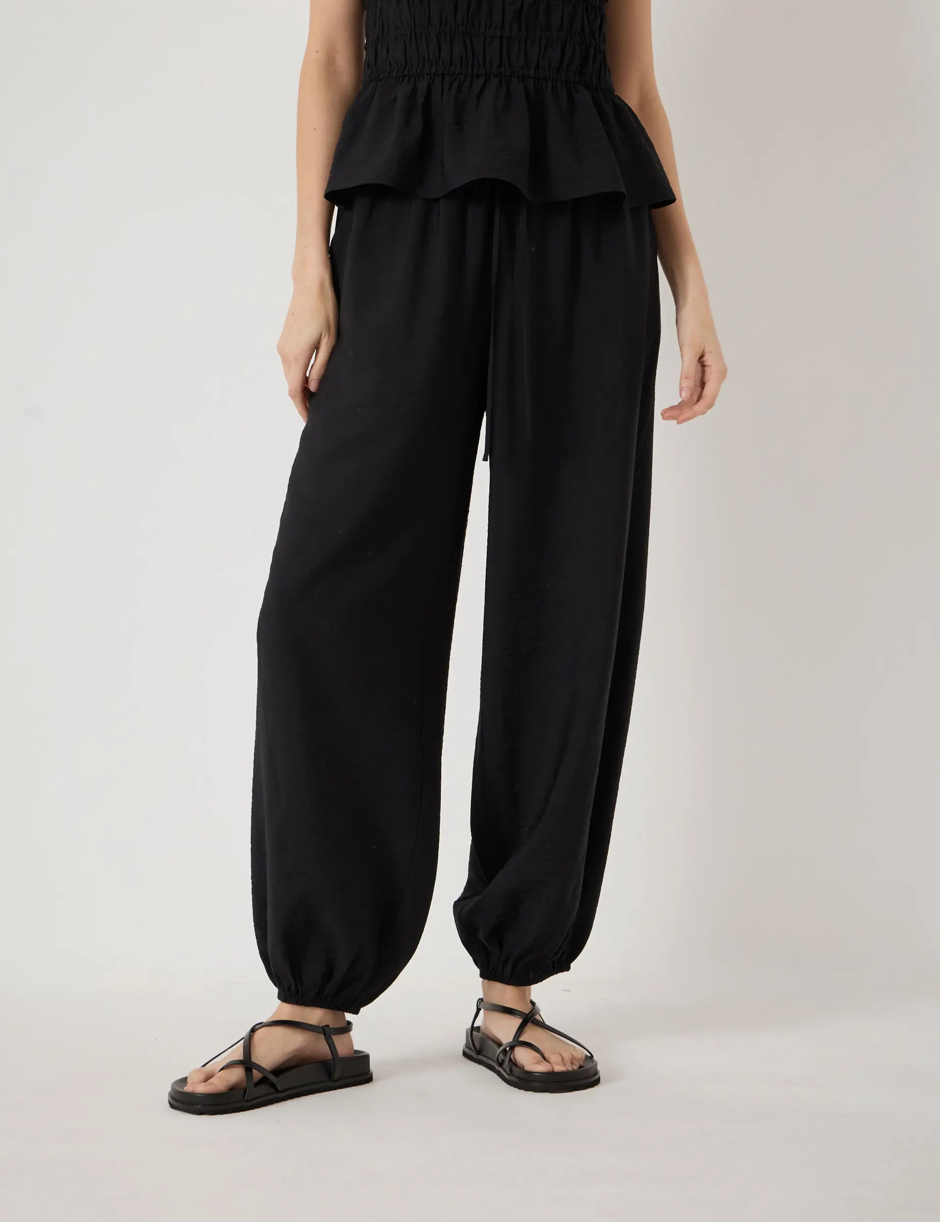 Hush Amaris Airflow Bubble Hem Trousers in Black at Nordstrom, Size Large | Nordstrom
