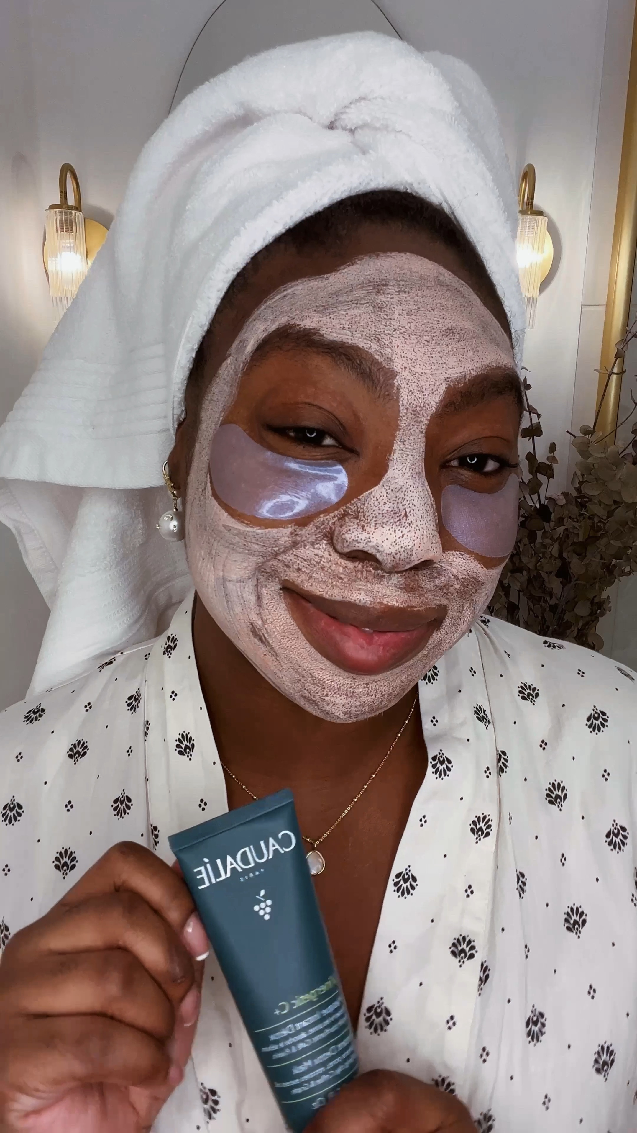5 Clay Mask Tips You NEED to know [Bookmark]

1. They are perfect for skin that is dull, acne prone, Oily or has large pores

2. Like magic, you can see it workjng. Use it once a week on specific areas and allow it to pull out excess oil, toxins, dirt and tighten pores.

3. It’s not going to solve all your skin issues, but combining this with a good routine can fight symptoms and instantly brighten & clarify skin,

4. Can you leave it on too long? Yes! Just like sheet masks, leaving it to dry on the skin can cause dryness and even irritation to the skin.

5. Breaking the bank doesn’t always equal results. Below are some of my fav’s. But I must highlight that higher end ones often contain rare/complex ingredients which boost the product.

- Instant detox mask @caudalie (from £13)
- Pink clay detoxifying mask Revolution Skincare (£8)
- Pore vac clay mask @zitsticka (from £19)
- Pure clay detox mask @lorealparis (currently from £3.99)
- Green clay powder mask @ywaitbeauty (£6)
- Revive clarifying mask Apothecary at @marksandspencer (£9.50)
- Cookies N clean clay detox mask @fentyskin (currently from £22.95)
- Harmony Mask @keyssoulcare (from £19.60)

#skincare #claymask #skinfluencer #skincaretips #bodypositivity #lookgoodfeelgreat #realskincare #lovetheskinyourin #affordableskincare #facemask #acneskincare #glowingskincaretips

#LTKeurope #LTKunder50 #LTKbeauty