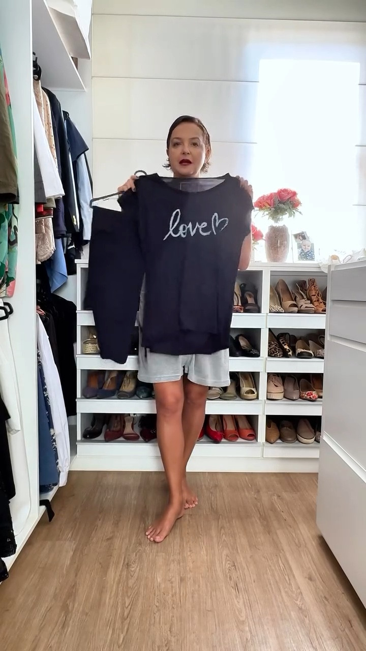 Vem ver como ficou meu look de domingo. 

Jaqueta jeans com estampa de cobra @razzojeansoficial. Uma das marcas mineiras que doou peças lindas para o bazar em prol do RS ❤️.

#letslinhares #letslinharesstyle #lookconfortavel