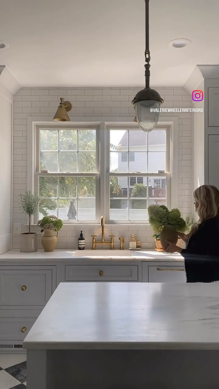 Can we all just say a collective Hallelujah for Hydrangea season?! We wait all year for these blooms. Shop my favorite vases to put them in here 🌿

#LTKhome #LTKSeasonal