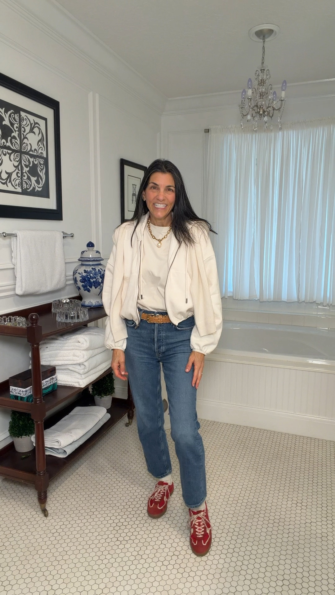 Casual jeans, t shirt, sweatshirt and sneakers