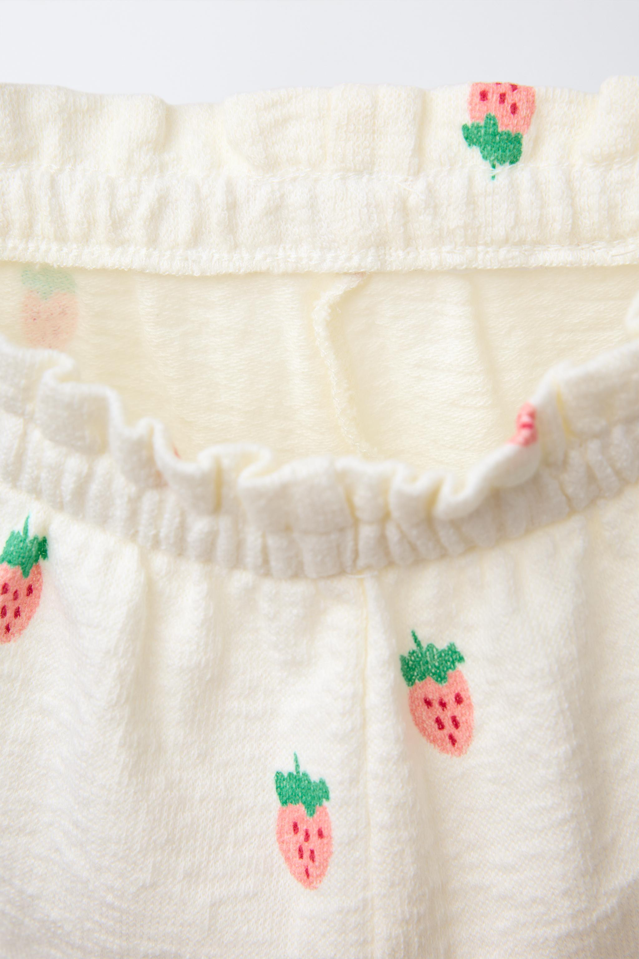 STRAWBERRY PRINT FRILLED BERMUDA SHORTS | Zara UK