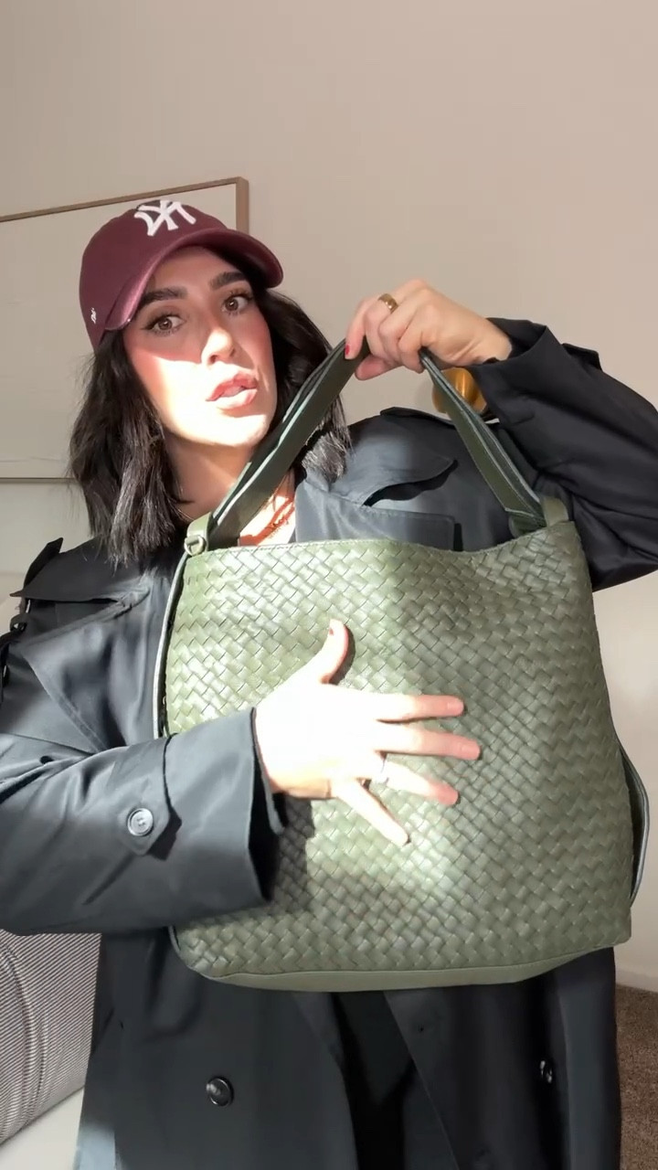 Look at this elevated mom look, thats cozy but chic. All Amazon! This bag is so good too, perfect mom bag and everyday errands bag. 

Amazon style, winter style, bags, trendy mom, midsize, size 10

#LTKMidsize #LTKStyleTip #LTKFindsUnder50