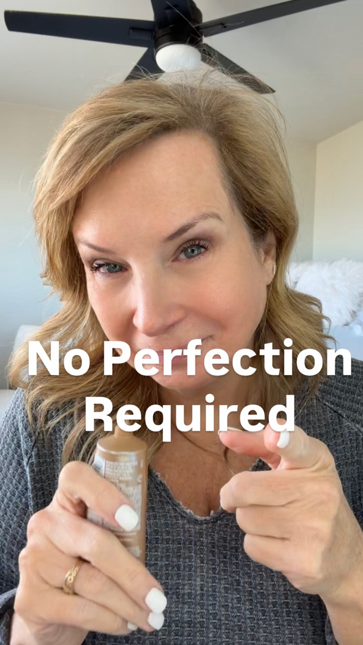 Progress doesn’t always look exciting or impressive.
Sometimes it looks like showing up, trying again, and not quitting on yourself.

If today feels normal, quiet, or unfinished — it still counts.
You’re doing better than you think. 💛
       
Be you. Fully. Loudly. Kindly.

⋯

#LTKgrwm #LTKOver40 #LTKdayinmylife