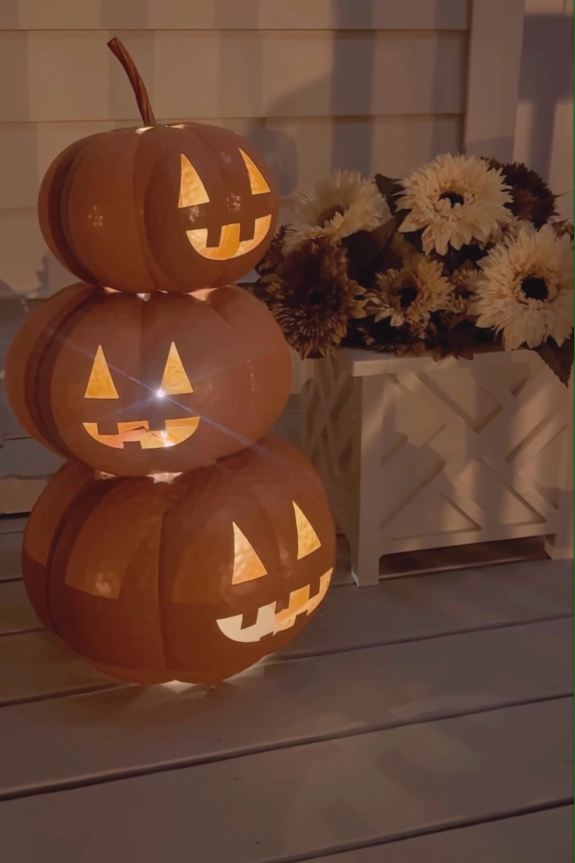 Cutest jack-o-lantern pumpkin trio! Battery operated on timer with LED twinkle lights! Cute Halloween decor! Halloween porch decor!

#LTKSeasonal #LTKSaleAlert #LTKHome