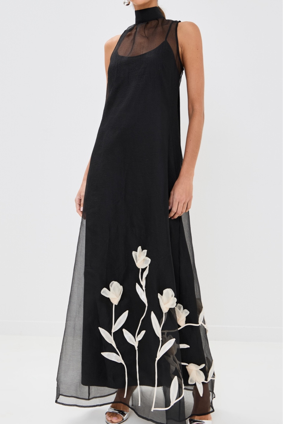 stunning dress for a holiday party or as a winter wedding guest !!!

#LTKCyberWeek #LTKParties #LTKHoliday