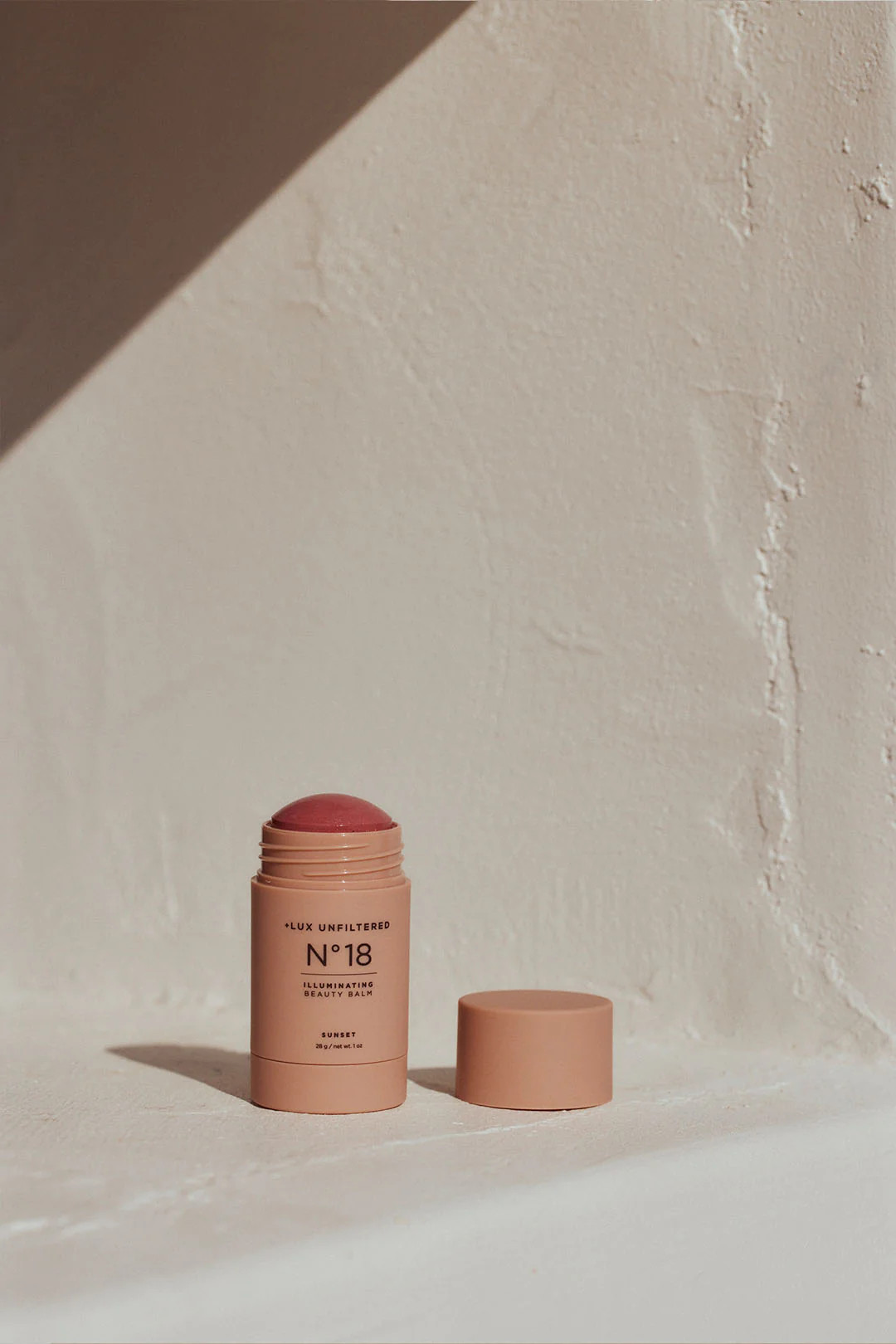 N°18 Illuminating Beauty Balm | +Lux Unfiltered