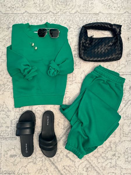 #matchingset #greenset #wovenbag #aviators 

#LTKstyletip #LTKunder50