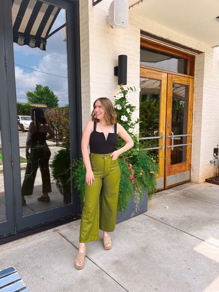 brunchin in birmingham 💌🍳 spent the morning at automatic seafood — so good + the perfect sunday brunch. 

favorite pants ever — the @anthropologie colette cropped pants. shop via @ltk
plus — from July 6-9 you can get 20% off anthro on the LTK app! 

#LTKxAnthro #LTKsalealert