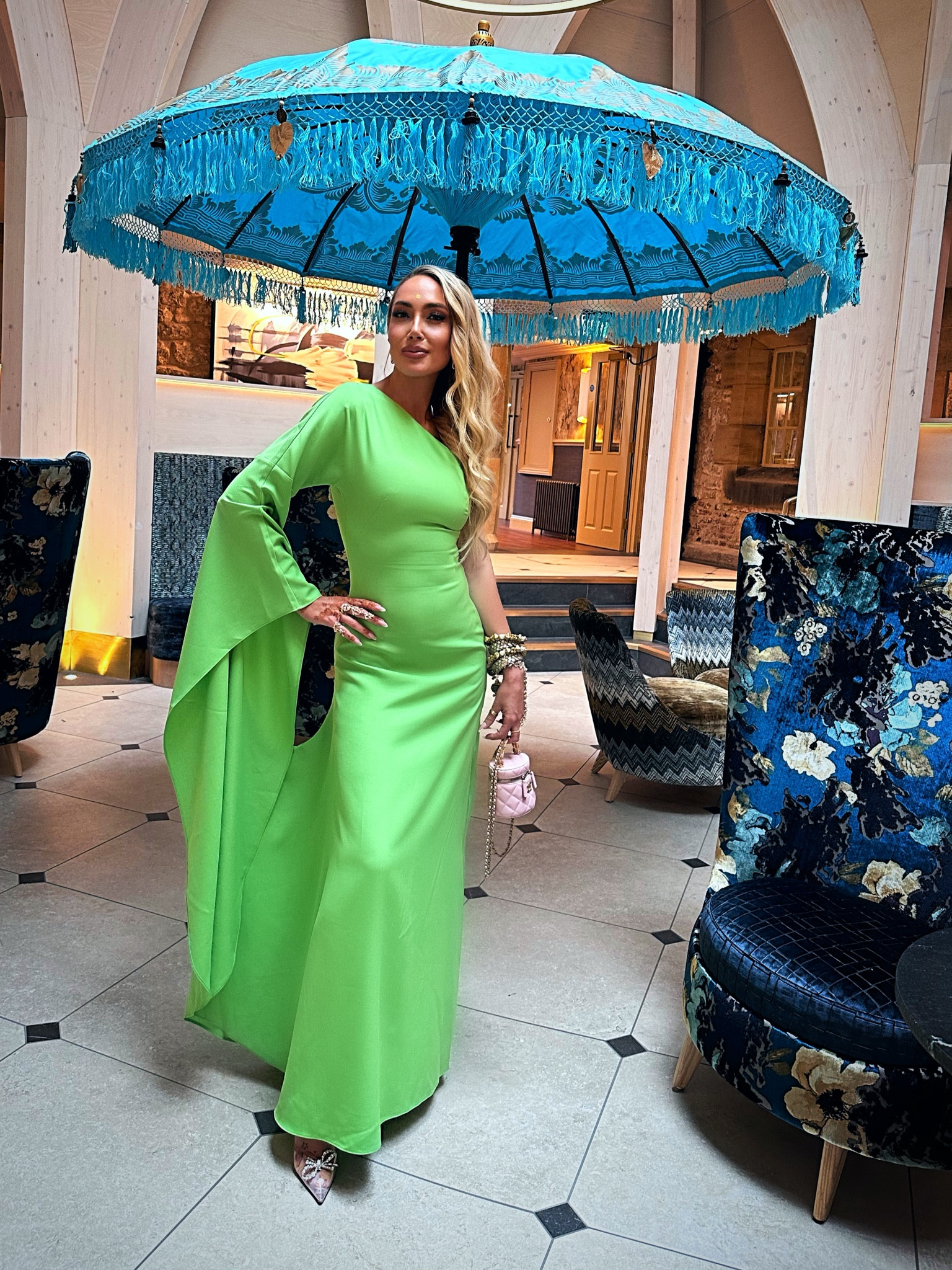 💚🐉 

#LTKsalealert #LTKwedding #LTKstyletip