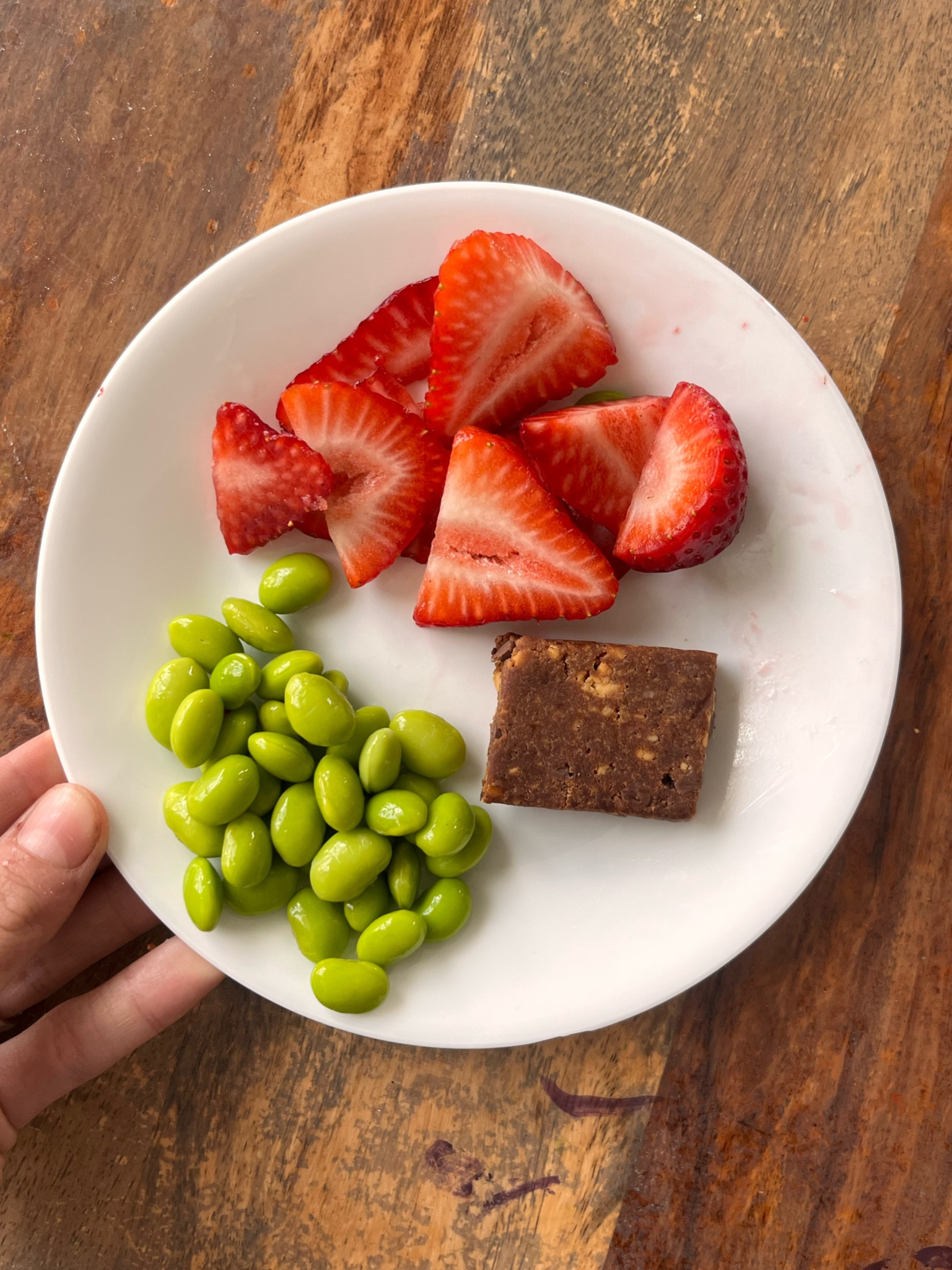 Another day, another snack plate for my kids. Today we have edamame, strawberries, and a mini Lara bar ✌🏻

#LTKKids #LTKBump #LTKBaby