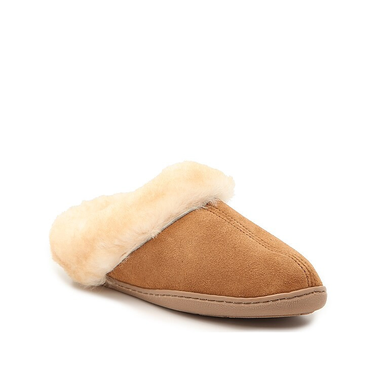 Minnetonka Sheepskin Scuff Slipper | Women's | Cognac | Size 5 | Slippers | Scuff | DSW