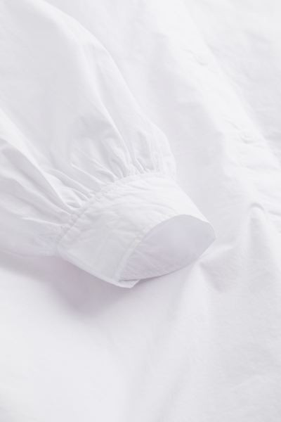 New ArrivalRelaxed-fit shirt in woven cotton fabric. Collar, buttons at front, yoke at back, and ... | H&M (US + CA)