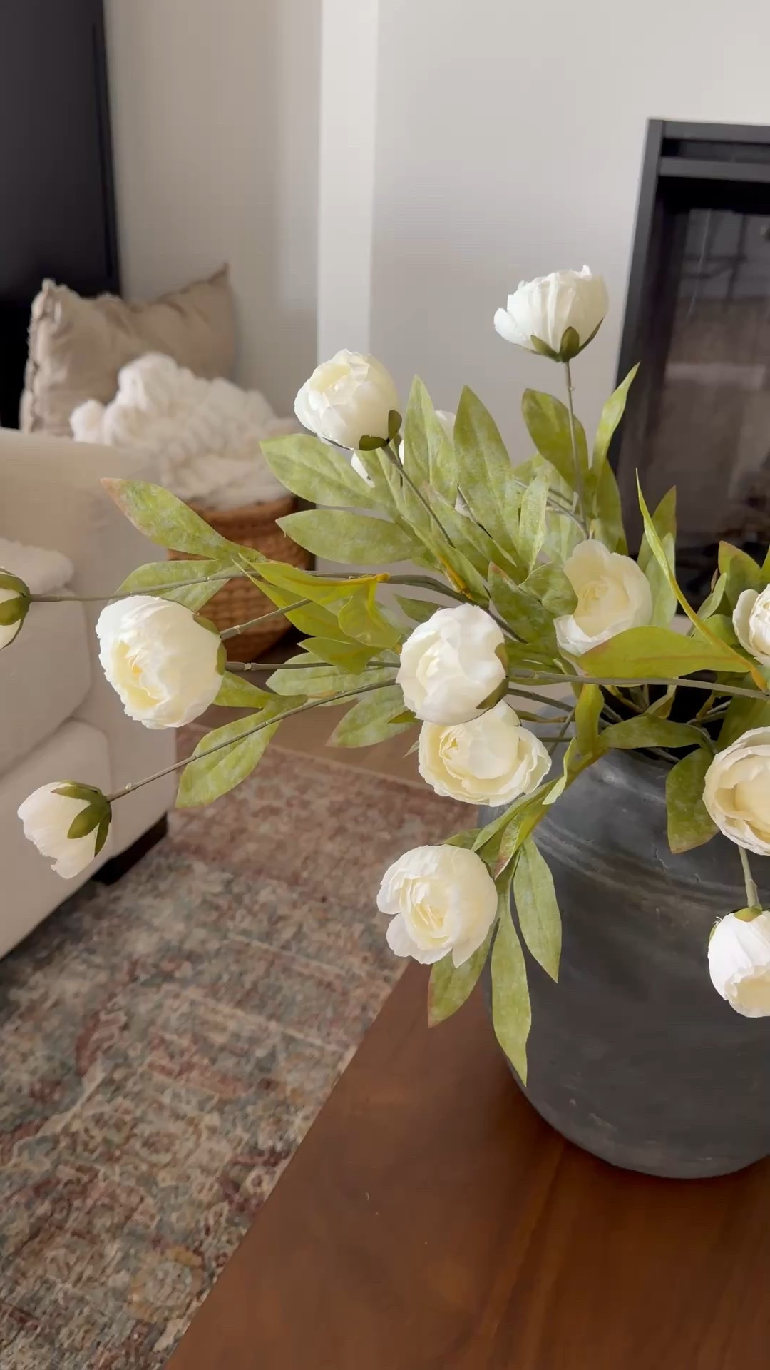 The viral faux florals that are too good to pass up. 

#LTKHome #LTKFindsUnder50