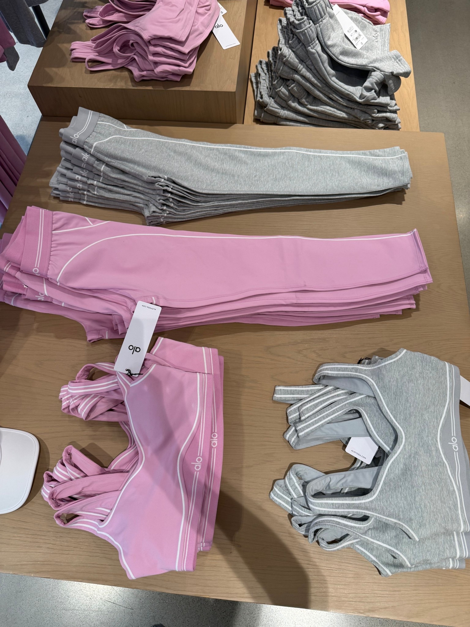 @Alo Yoga spring pink 🩷

#LTKActive #LTKootd #LTKfitnessgoals