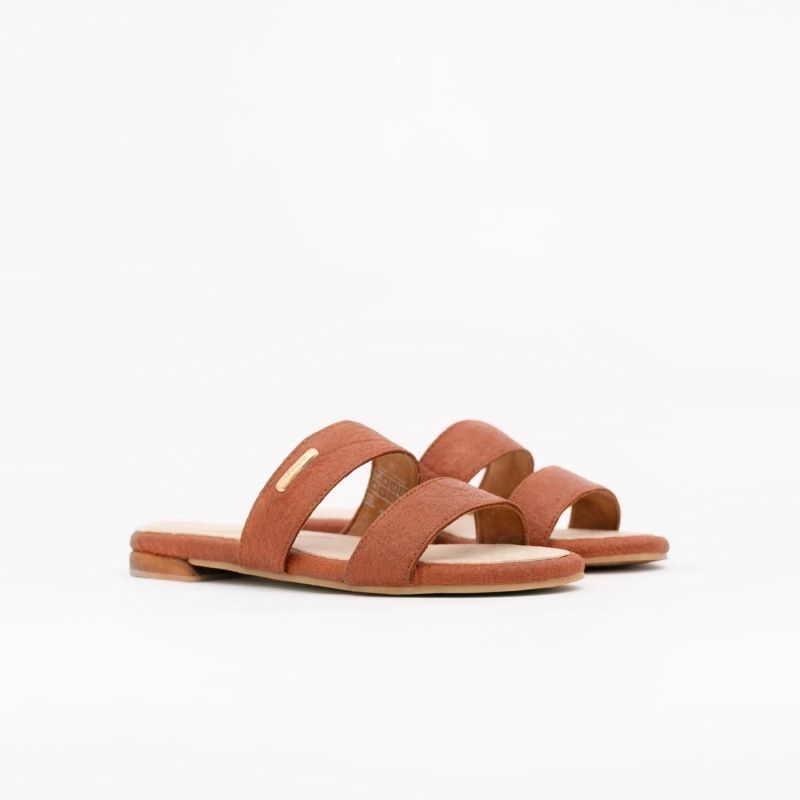 Capri Sandals In Canela Brown | Wolf and Badger (Global excl. US)