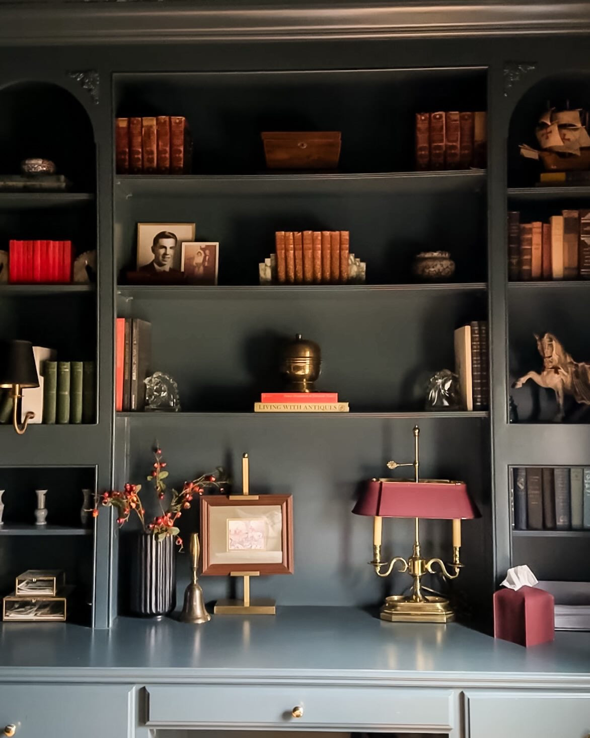 A Vintage Easter Egg Hunt! There’s one “new” vintage piece in each photo. Can you find them all?

#estatesalefinds #vintagefinds #collectedhome #interiordesign #oldandnew