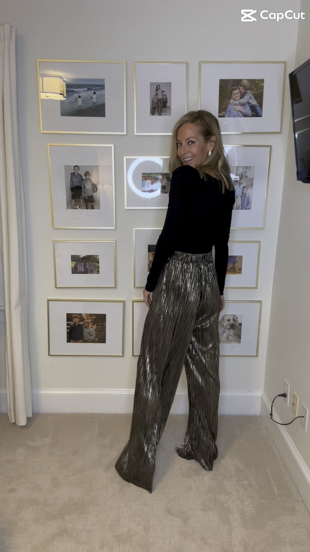 Fun holiday pants!! TTS HAVE FUN with these!!

#LTKSeasonal #LTKHoliday #LTKOver40