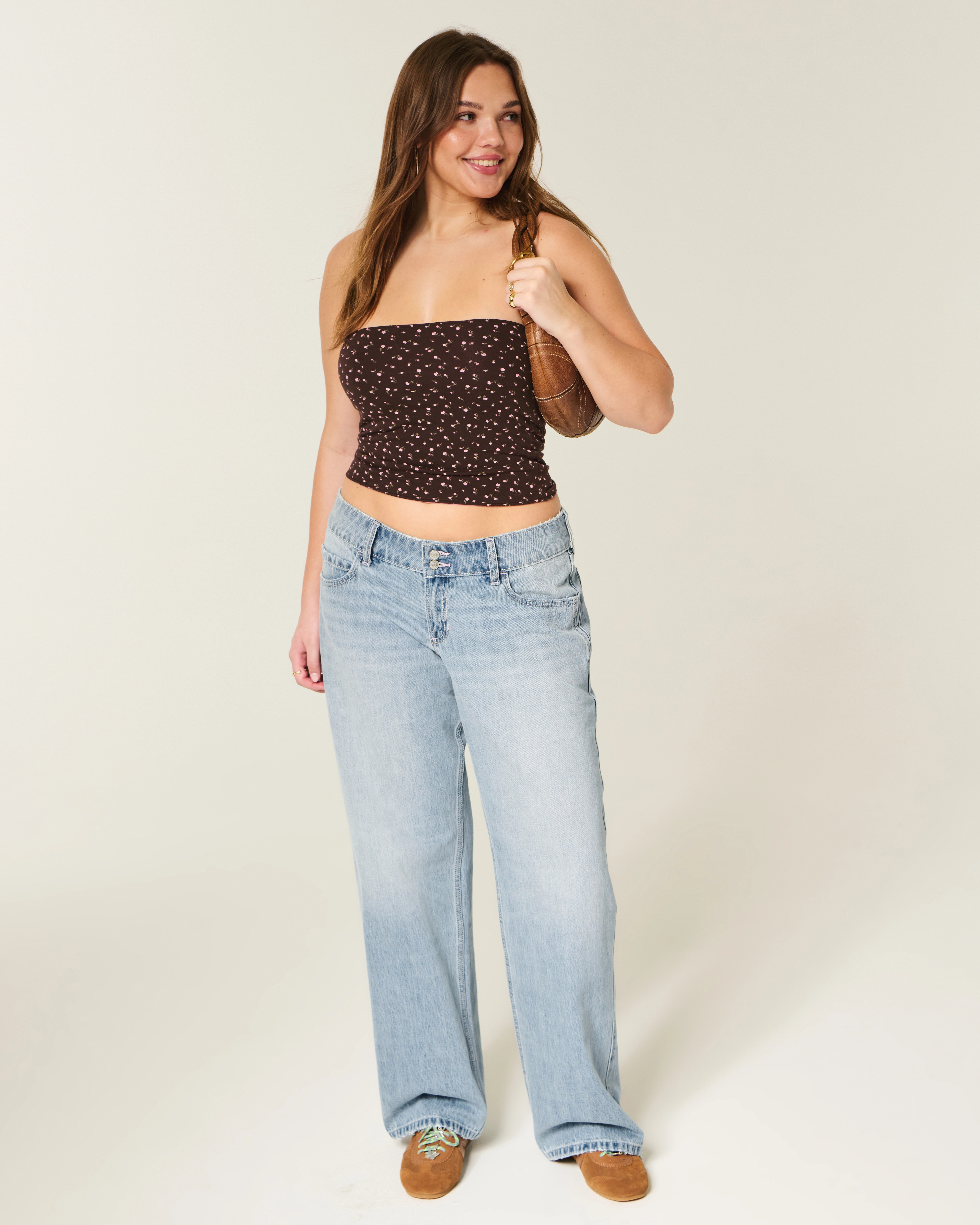 Low-Rise Y2K Light Wash Baggy Jeans | Hollister (US)