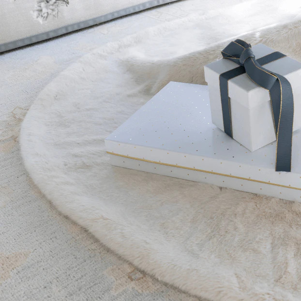 72" King Snow Faux Fur Tree Skirt | King of Christmas