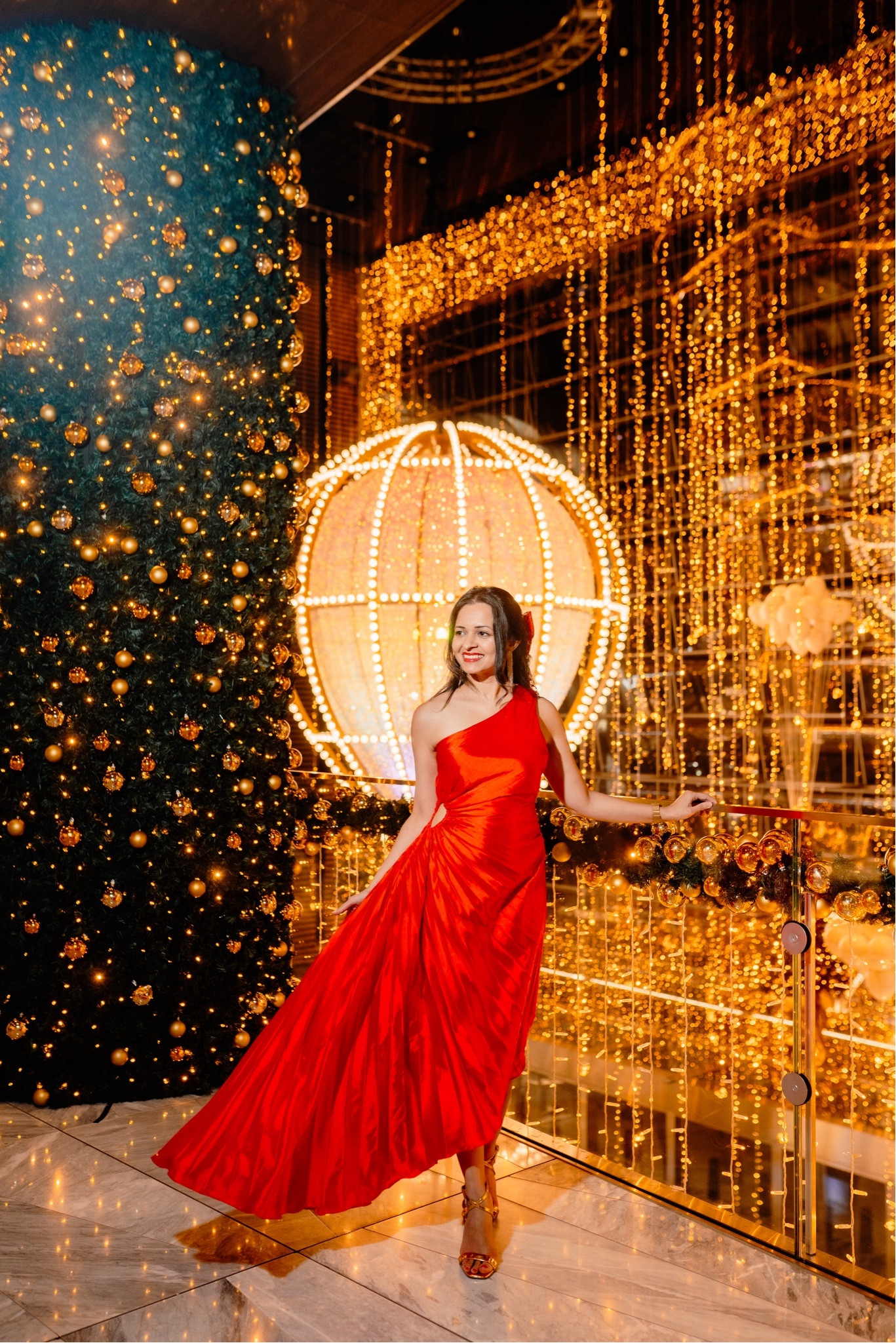 Holiday party outfit 
Holiday party
Red dress 
Party outfit 
Holiday dress
Christmas party 
Pleated dress 


#LTKHoliday #LTKstyletip #LTKfindsunder100