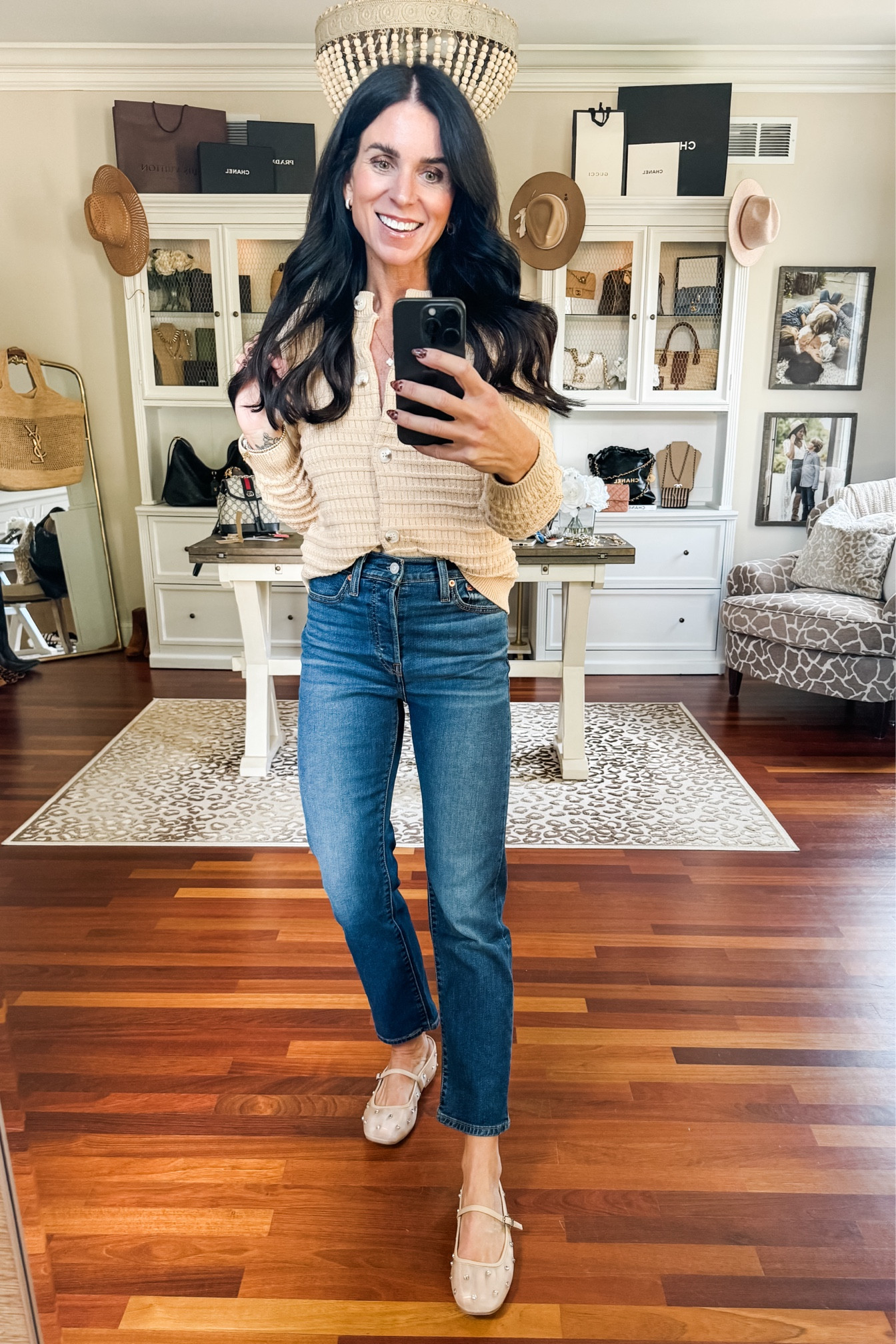I am so excited for @amazon Prime Big Deal Days to start tomorrow🙌🏻 #ad
Simply like this post and comment “Prime” and I’ll send all the details of my favorite pieces to snag straight to your inbox👌🏼


#amazon #amazonfinds #amazonmusthaves #primebigdealdays #affordablefashion #closetstaples #thedrop #levis #founditonamazon 


#LTKSaleAlert #LTKxPrimeDay #LTKStyleTip
