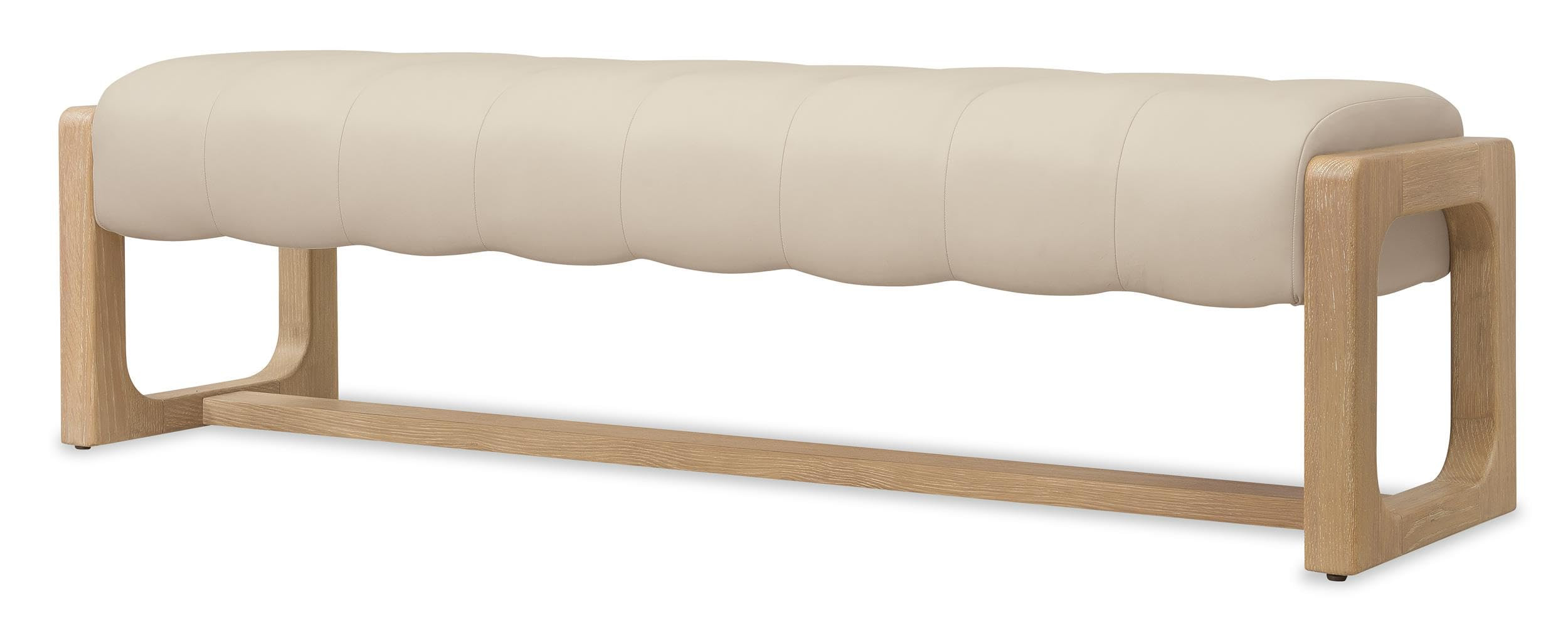 Amazon.com: Banyon Bay Upholstered Bed Bench in Beige Leather by Hooker Furnishings : Home & Kitchen | Amazon (US)