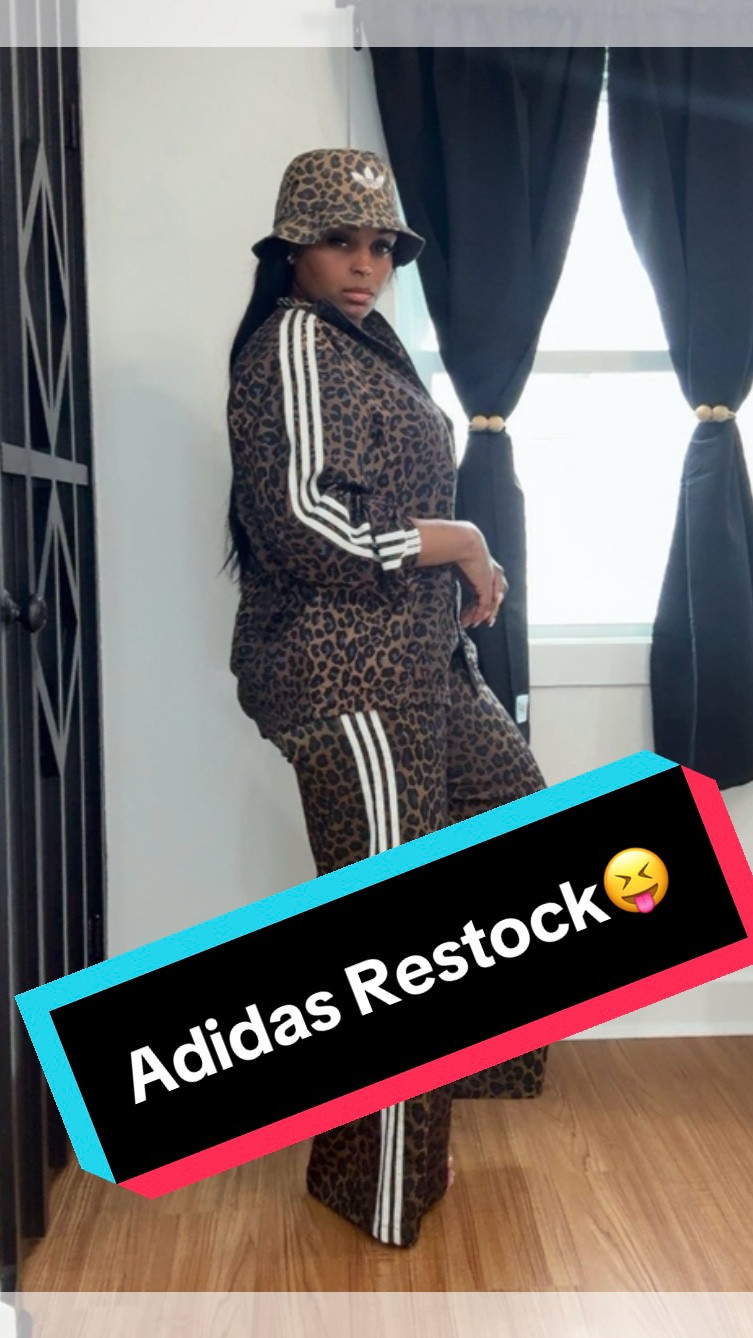 Adidas restocked another variation of the leopard set this time with a oversized jacket. This outfit is windbreaker material, wide leg pants and the material is chefs kiss. It sold out on adidas before i could tell yall but Dicks restocked😝 yall welcome. 