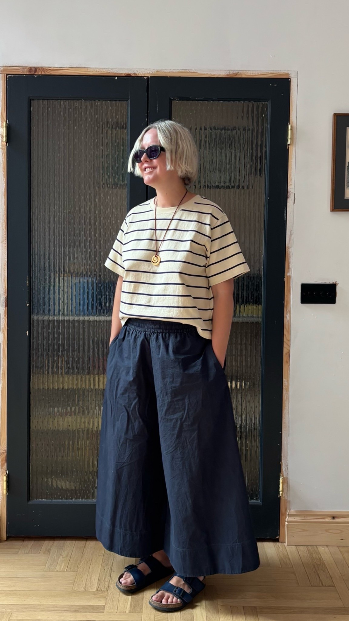 I sized up in this Uniqlo tee (size L) so it’s not as short when I reach for things!

#LTKuk