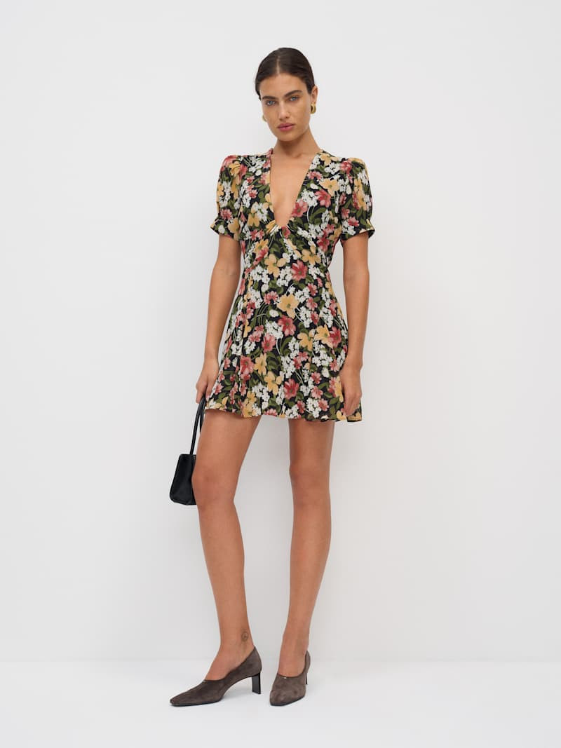 Akaia Dress | Reformation (Global)