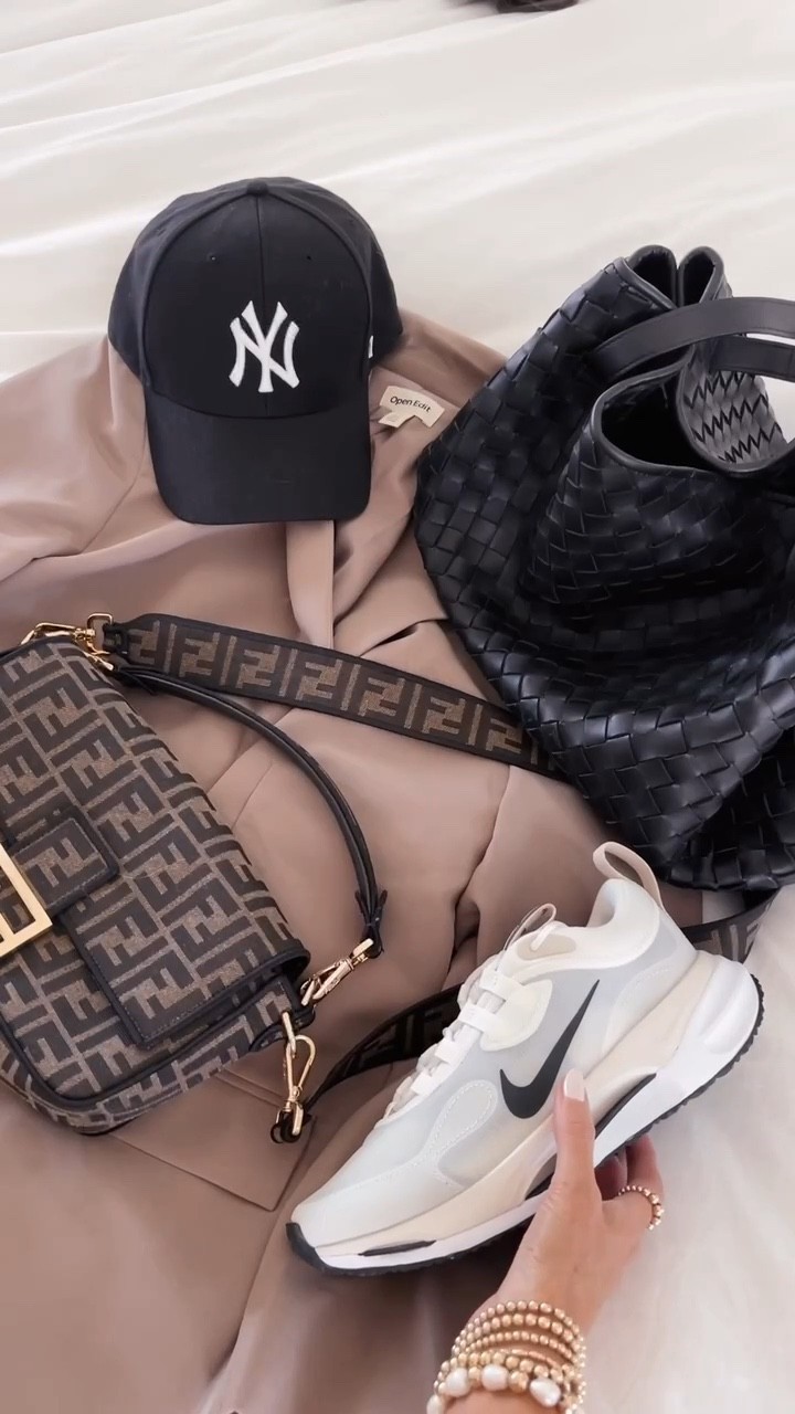 Airport outfit, fall style, casual look, faux leather leggings, blazer #StylinbyAylin 

#LTKtravel #LTKstyletip #LTKSeasonal