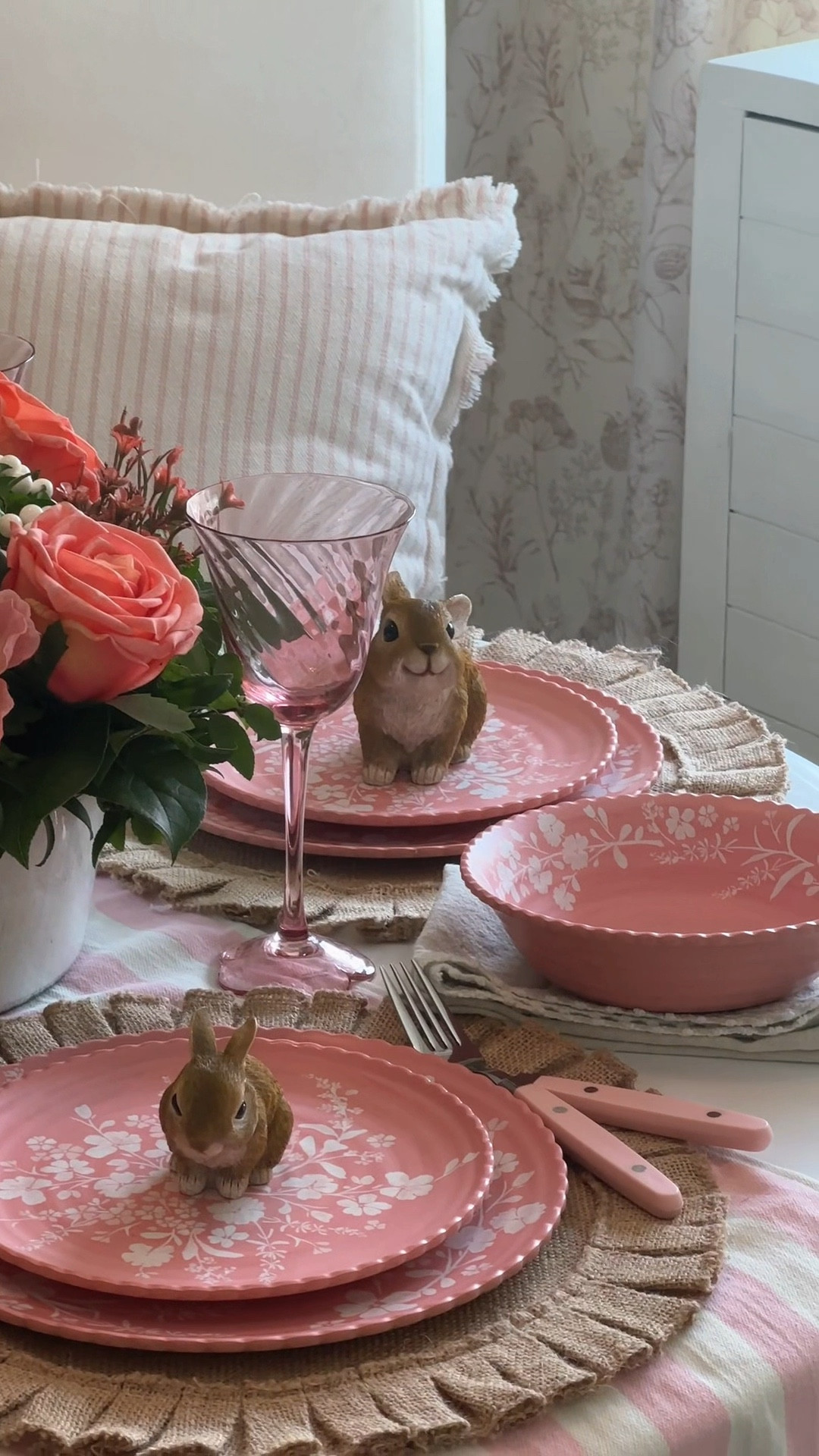 The Pioneer Woman
Daisy 12-Piece
Bamboo Melamine
Dinnerware Set, Pink 

Pretty in pink spring table. I love the beautiful floral
Pattern 🌸



#LTKHome #LTKSeasonal #LTKActive