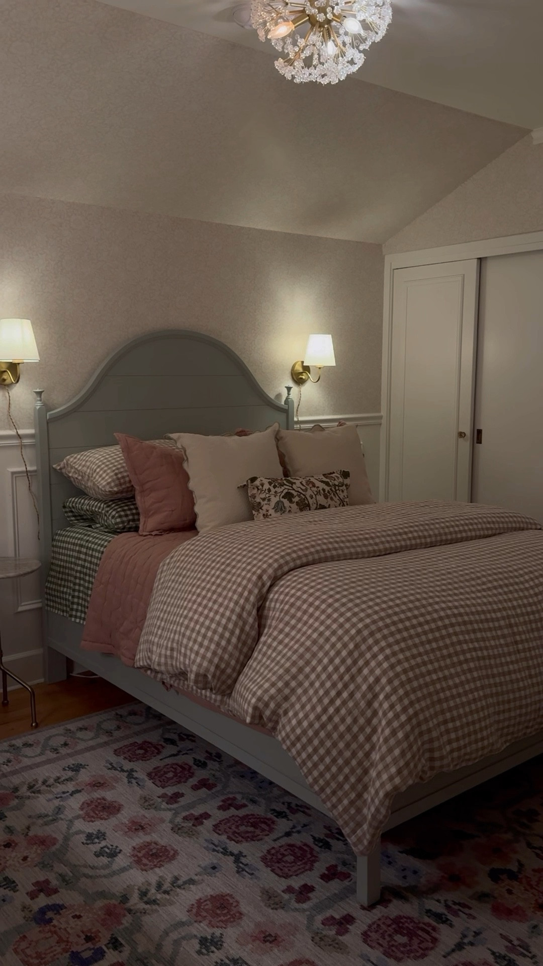 Christmas came early for Liliana with a bedding refresh from @onequince! She now has the most dreamy organic percale sheets & European linen duvet and comforter! They have so many gorgeous color options & patterns that are perfect for mixing & matching so you can get the look you want for your room! 

🛏️ Use DISCOUNT code: INFG-MIKO10 for 10% off your order!!! 

Bedding featured: 
+ Organic Percale Gingham Sheet set in Olive 
+ European Linen Duvet Cover set in Cafe Gingham 
+ European Dream Quilt Set in Dusty Mauve 

#quincepartner

#LTKHoliday #LTKHome #LTKGiftGuide