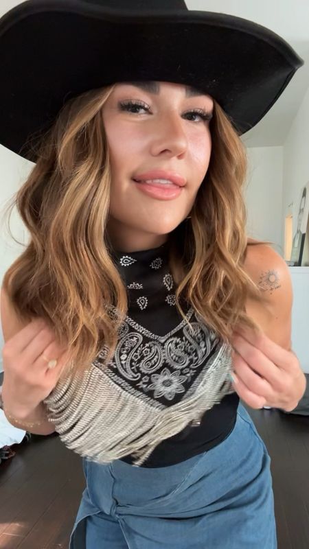 CMA FEST country concert + party look! sizes small in my bodysuit and size small in the skirt. this is my most fav cowboy style hat- I wear the S/M

#LTKTravel #LTKVideo #LTKParties