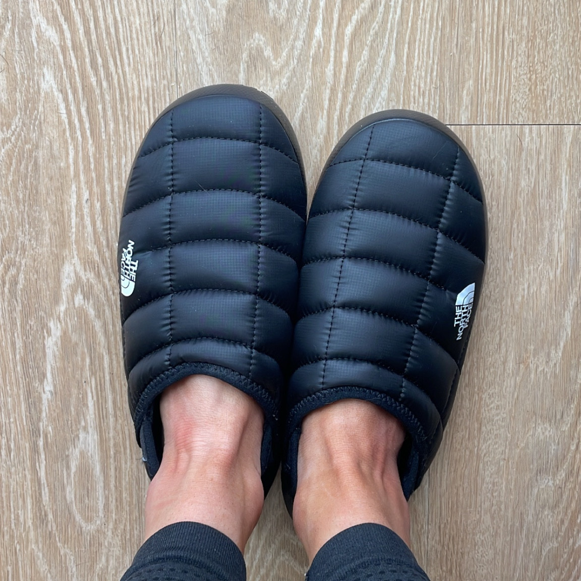 the north face puff slippers!