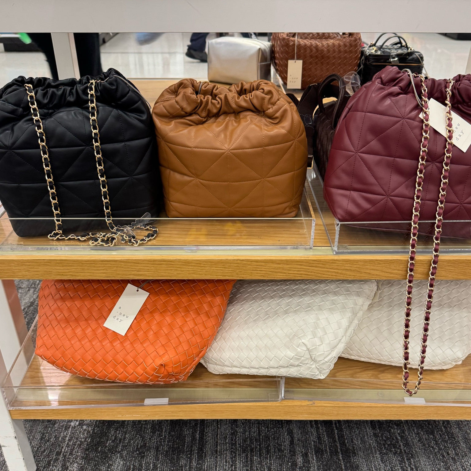 Rouched + woven knotted handbags in stock at Target!! 🥰 

#LTKItBag #LTKFindsUnder50 #LTKStyleTip

#LTKStyleTip #LTKFindsUnder50 #LTKSeasonal