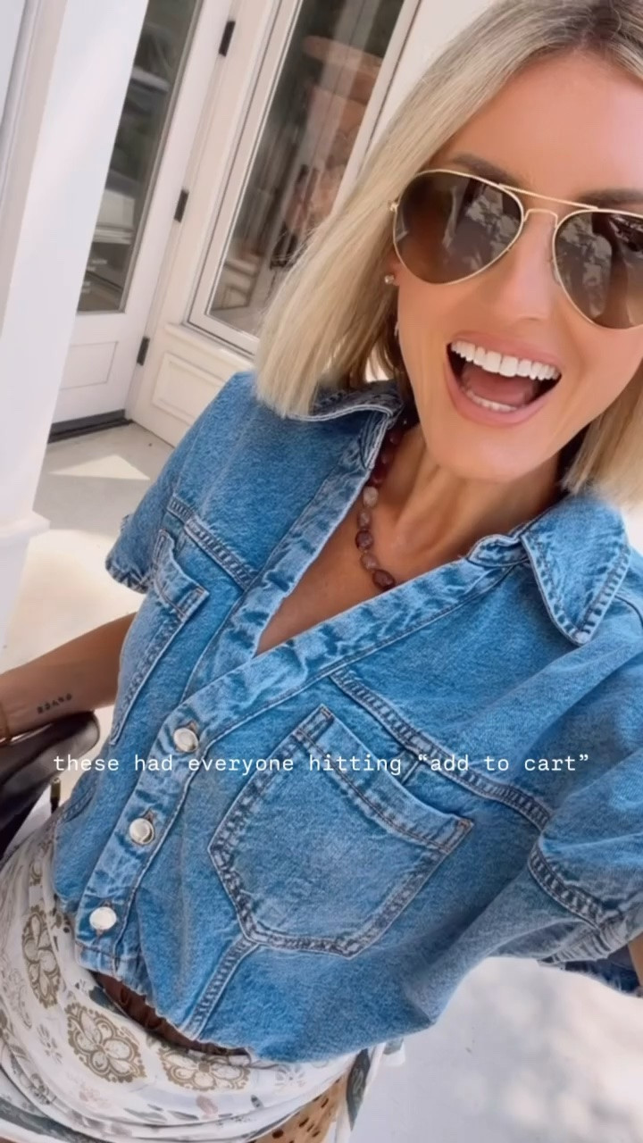 Some of the top favorites from the month of August! Several of these are some pre fall finds that you can wear now & into the next season!

Loverly Grey, August favorites, top sellers, barrel jeans, pre fall looks, Amazon, Target